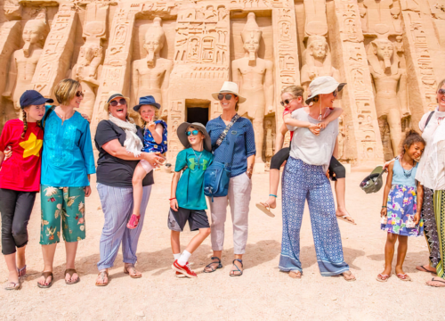 Les Meilleures Activités en Égypte pour les Familles avec Jeunes Enfants : Zones Calmes, Sécurité et Programmes Courts